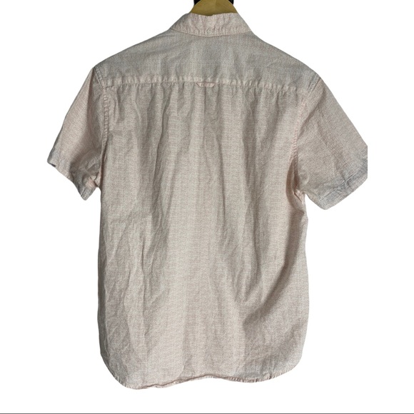 🔥Denim & flower men’s shorts sleeve button top - Picture 4 of 5